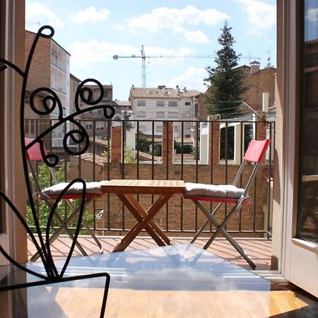 Sentir Vic Apartment Bagian luar foto