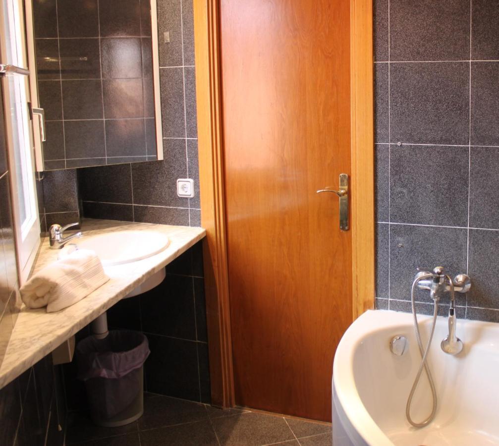 Sentir Vic Apartment Bagian luar foto