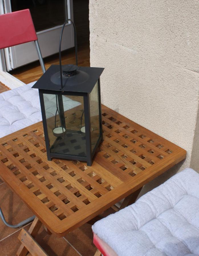 Sentir Vic Apartment Bagian luar foto